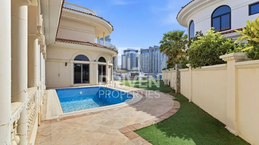 6 bedrooms villa for sale, Signature Villas, Palm Jumeirah, Dubai, UAE No. 2119 № 27