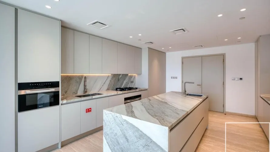 3 bedrooms penthouse for sale, Palm Jumeirah, Dubai, UAE No. 2315 № 9
