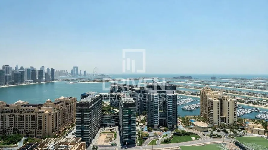 Studio apartment for sale, The Palm Tower, Palm Jumeirah, Dubai, UAE No. 2112 № 1