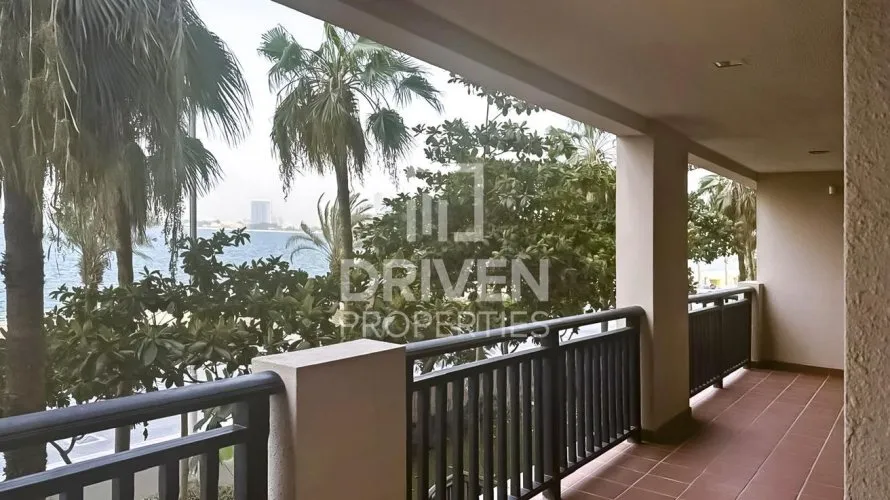 2 bedrooms apartment for sale, The Crescent, Palm Jumeirah, Dubai, UAE No. 2601