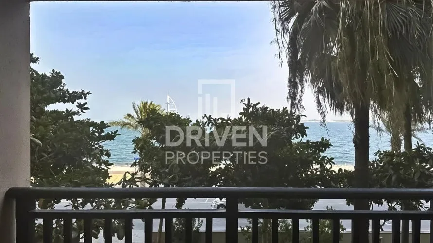 2 bedrooms apartment for sale, The Crescent, Palm Jumeirah, Dubai, UAE No. 2601 № 1