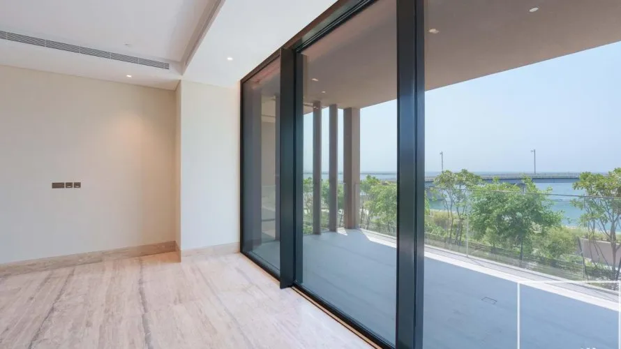 2 bedrooms apartment for sale, The Crescent, Palm Jumeirah, Dubai, UAE No. 2448 № 10