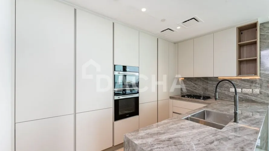 2 bedrooms apartment for sale, Palm Jumeirah, Dubai, UAE No. 2418 № 16
