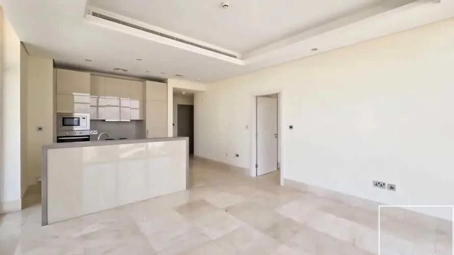 1 bedroom apartment for sale, The Crescent, Palm Jumeirah, Dubai, UAE No. 2454 № 1