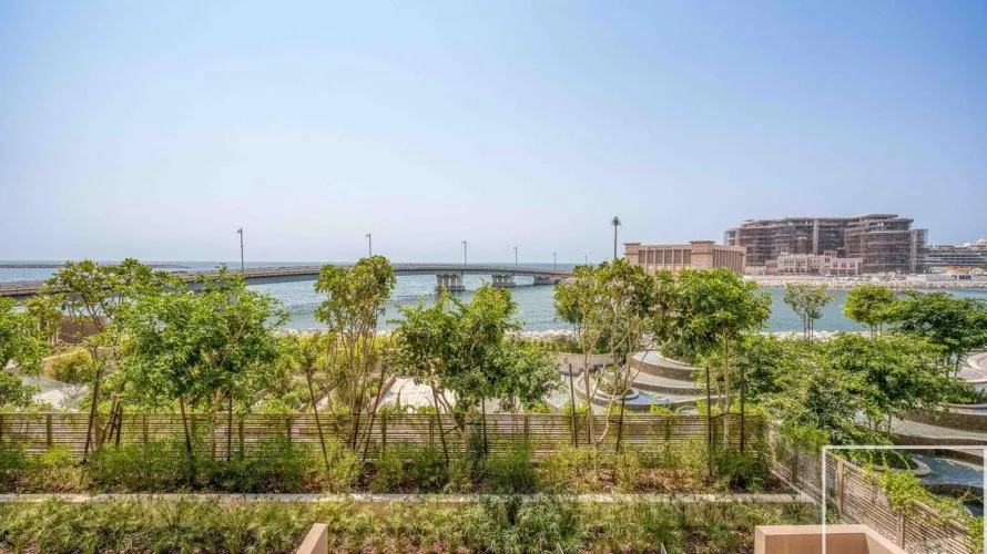 2 bedrooms apartment for sale, The Crescent, Palm Jumeirah, Dubai, UAE No. 2448 № 5