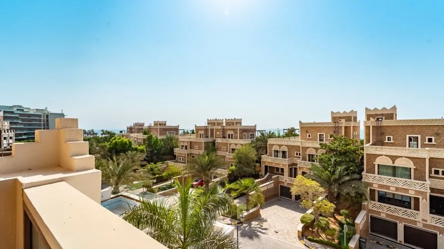 2 bedrooms apartment for sale, Palm Jumeirah, Dubai, UAE No. 2565 № 4
