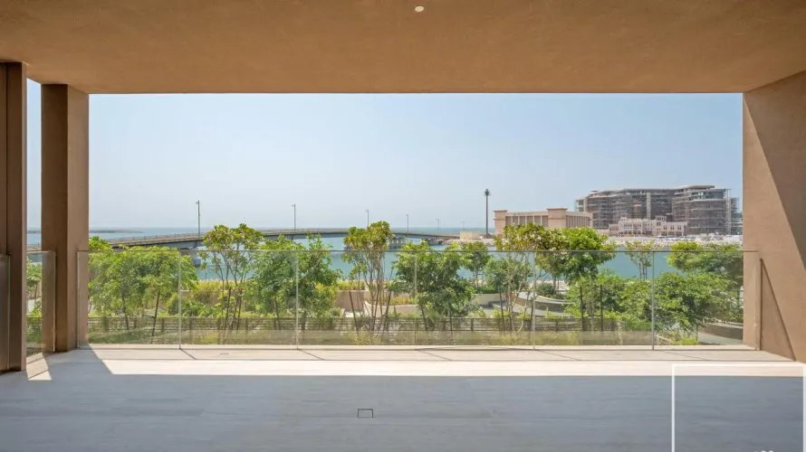 2 bedrooms apartment for sale, The Crescent, Palm Jumeirah, Dubai, UAE No. 2448 № 18