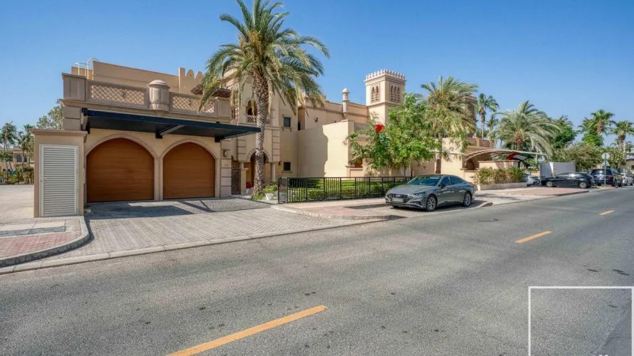 3 bedrooms villa for sale, Canal Cove Villas, Palm Jumeirah, Dubai, UAE No. 2814 № 17
