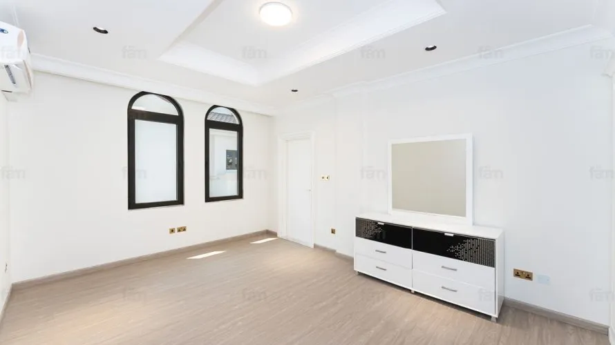 4 bedrooms villa for sale, Palm Jumeirah, Dubai, UAE No. 2809 № 3