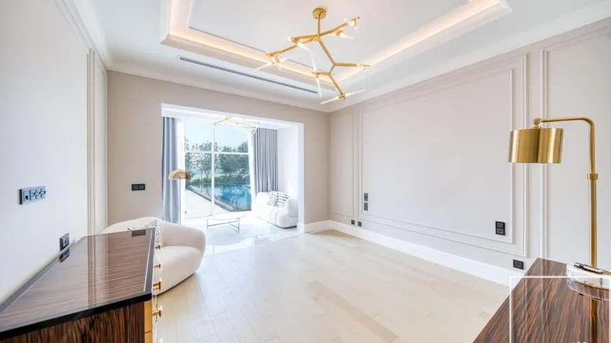 7 bedrooms villa for sale, The Crescent, Palm Jumeirah, Dubai, UAE No. 2732 № 10