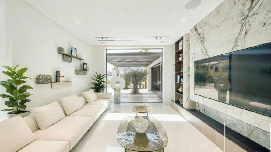 6 bedrooms villa for sale, Signature Villas, Palm Jumeirah, Dubai, UAE No. 2730 № 13