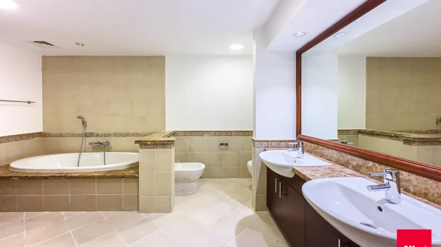 2 bedrooms apartment for sale, Palm Jumeirah, Dubai, UAE No. 2831 № 4