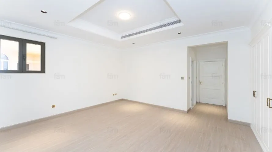 4 bedrooms villa for sale, Palm Jumeirah, Dubai, UAE No. 2809 № 19