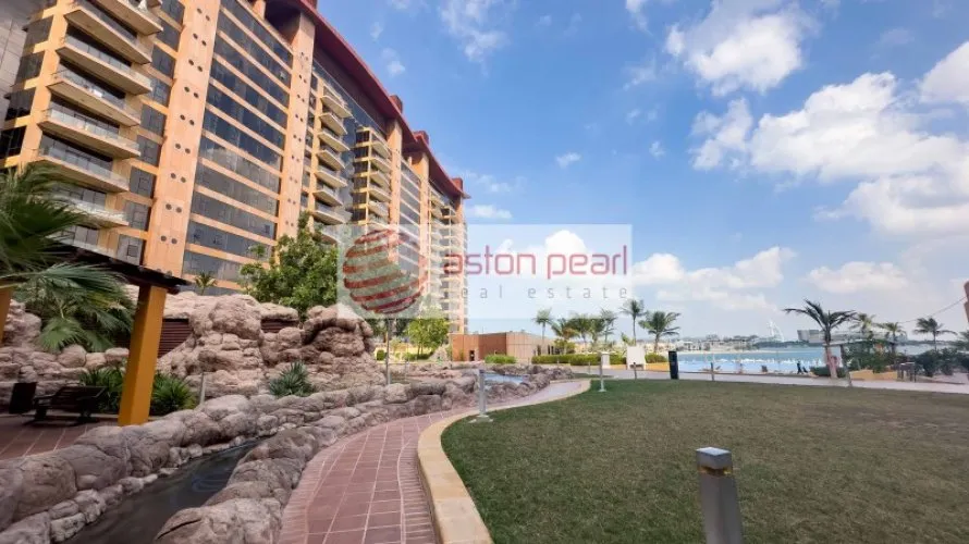 1 bedroom apartment for sale, Palm Jumeirah, Dubai, UAE No. 2833 № 1