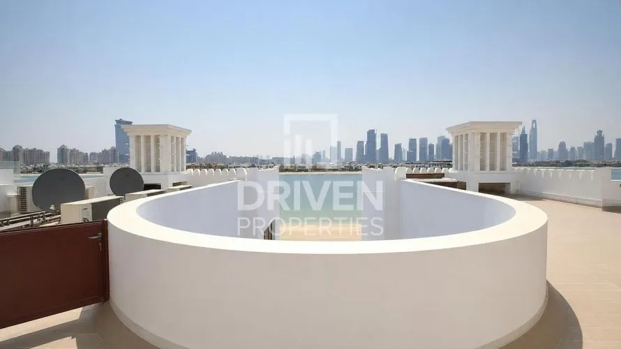 5 bedrooms villa for sale, Signature Villas, Palm Jumeirah, Dubai, UAE No. 2754 № 3